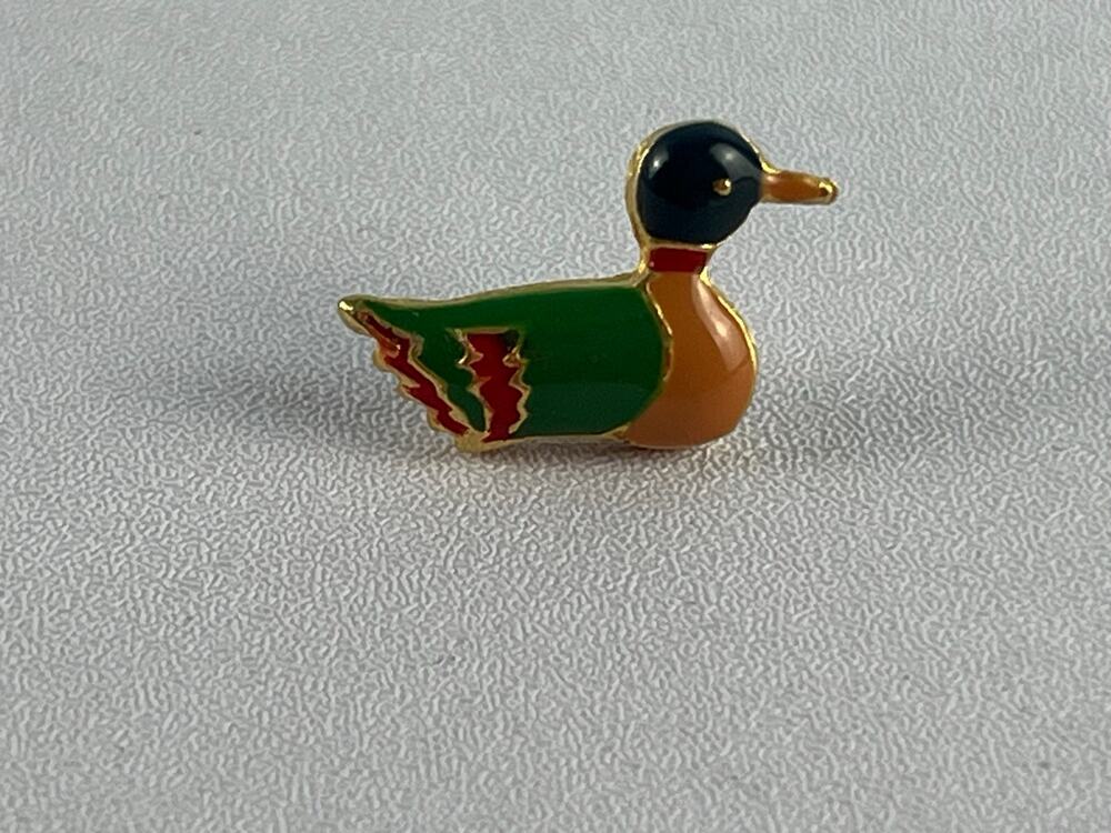 VTG Mallard Duck Enamel Lapel Pin Gold Tone Duck Hunter